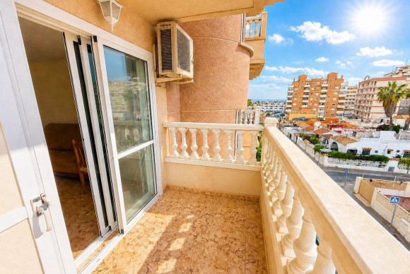 Revente - Appartement - Torrevieja - Nueva Torrevieja