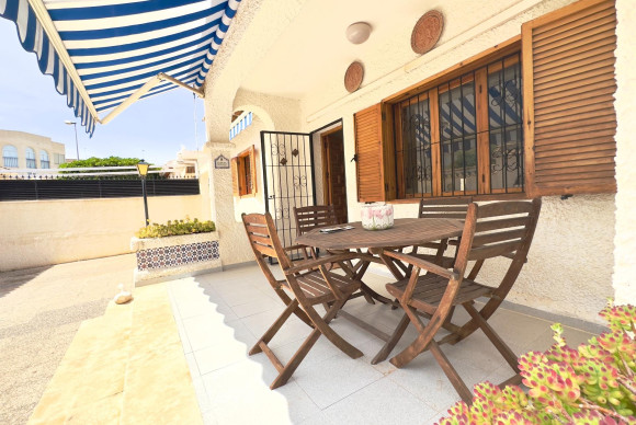 Revente - Villa - Orihuela Costa - La Zenia