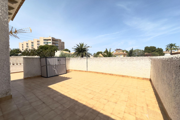 Revente - Villa - Orihuela Costa - La Zenia