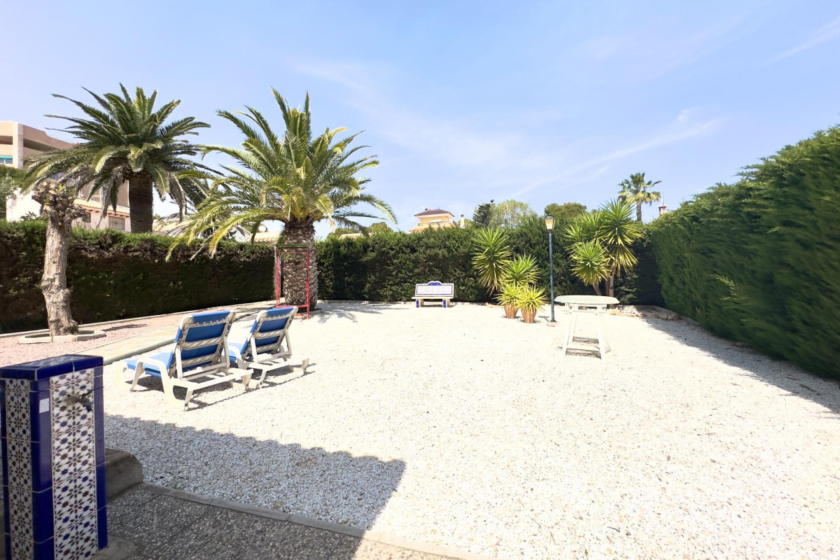 Revente - Villa - Orihuela Costa - La Zenia