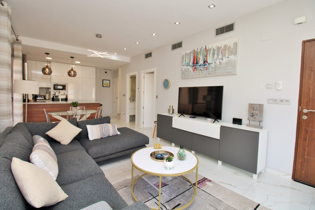 Resale - Villa - Villamartin