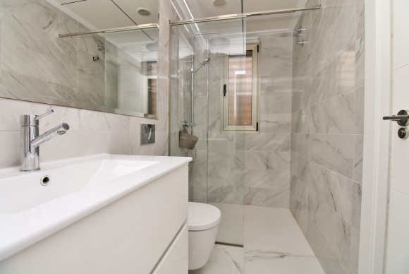 Resale - Villa - Villamartin