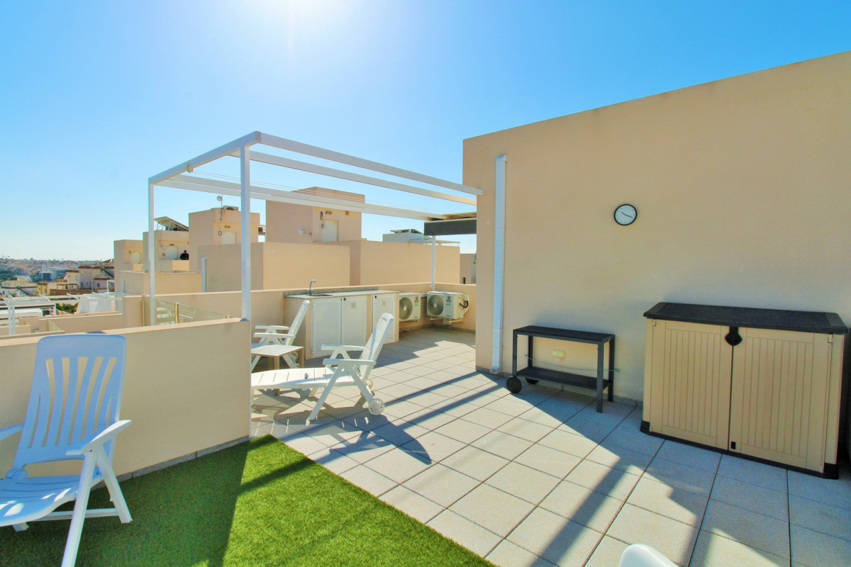 Resale - Villa - Villamartin