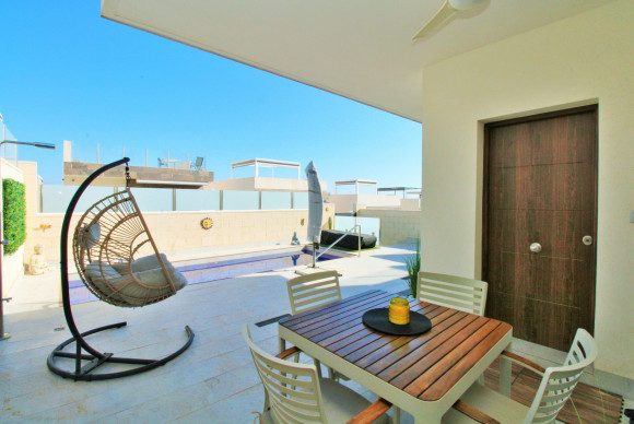 Resale - Villa - Villamartin