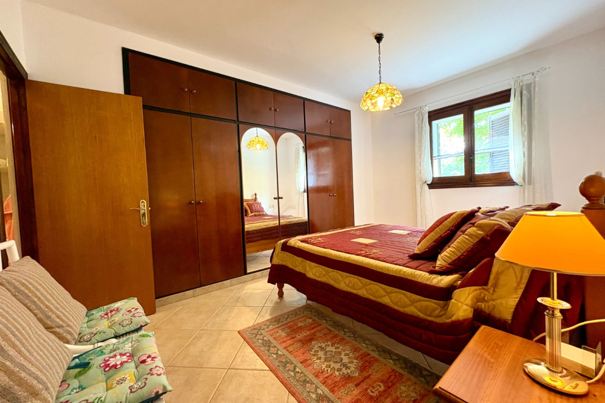 Resale - Chalet Independiente - Pedreguer