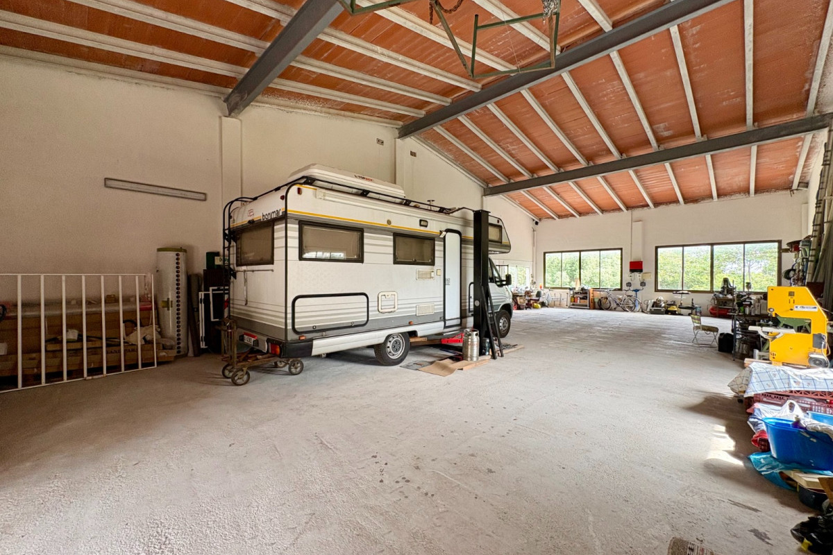 Resale - Chalet Independiente - Pedreguer