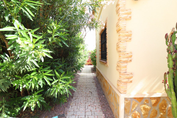 Resale - Detached Villa - Formentera del Segura - Fincas de La Vega