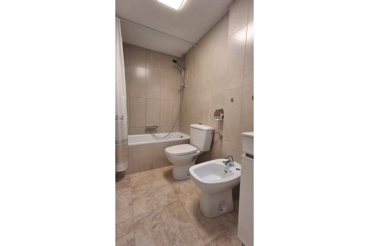 Herverkoop - Appartement  - Torrevieja - Torre La Mata