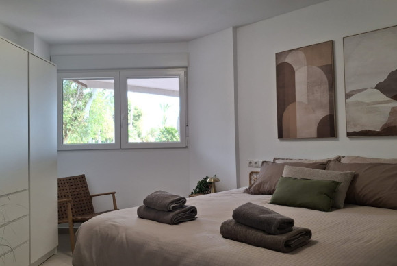Herverkoop - Appartement  - Torrevieja - Playa Acequion