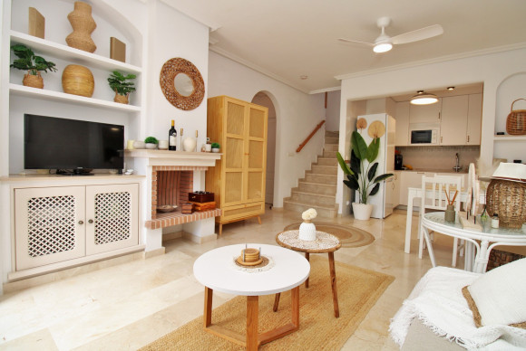 Reventa - Adosado - Villamartin - PAU 8