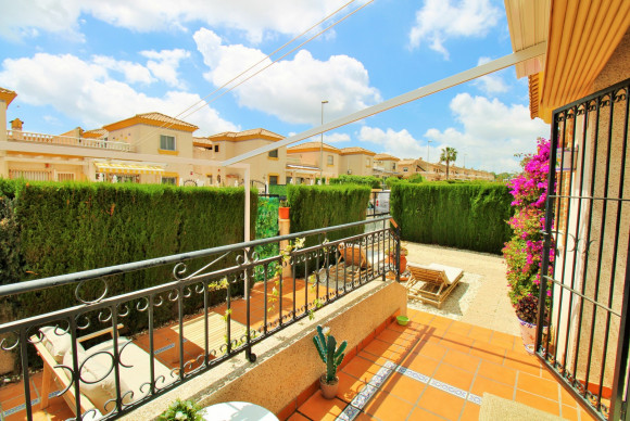 Reventa - Adosado - Villamartin - PAU 8
