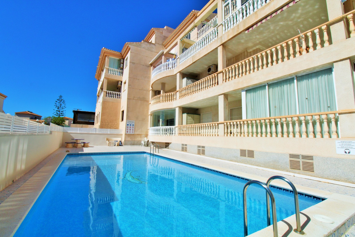 Resale - Apartment  - Playa Flamenca