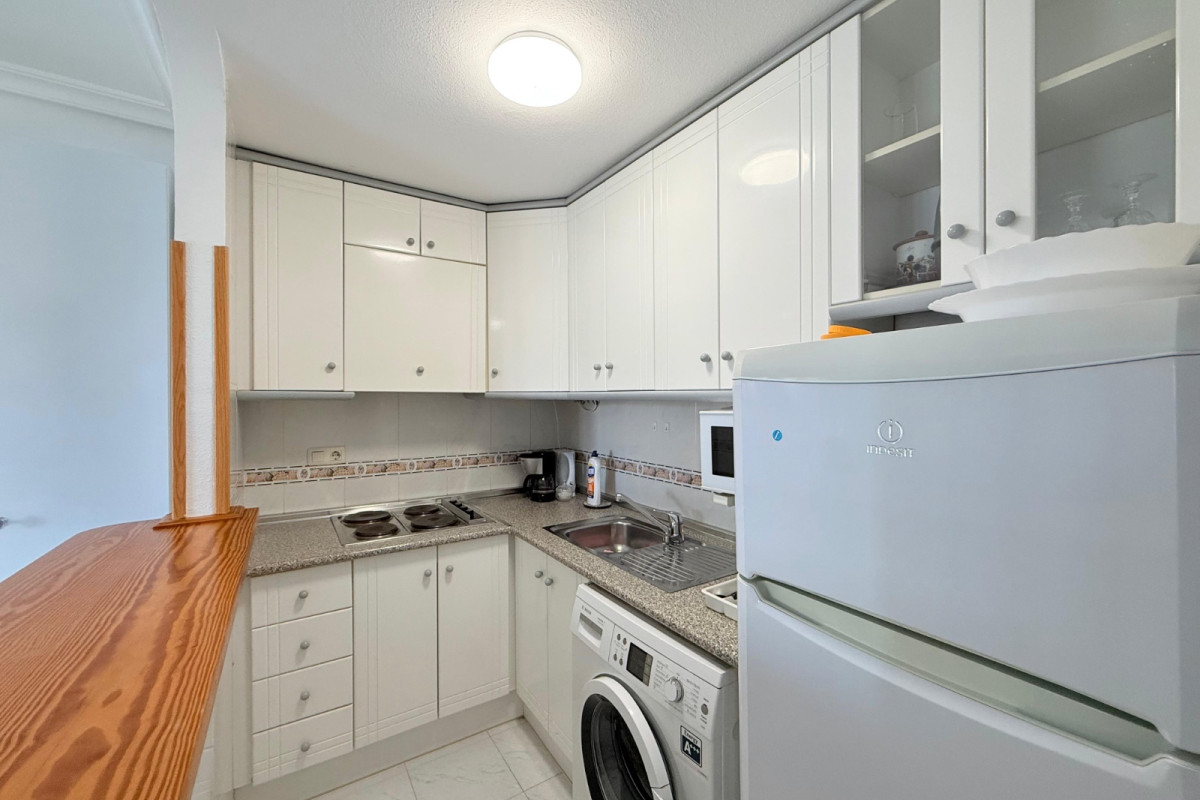 Resale - Apartment  - Torrevieja - Torre La Mata