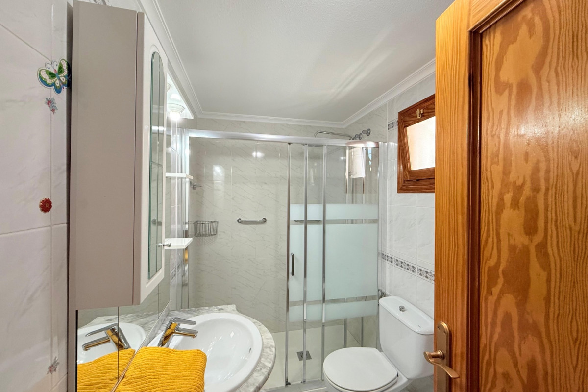 Resale - Apartment  - Torrevieja - Torre La Mata