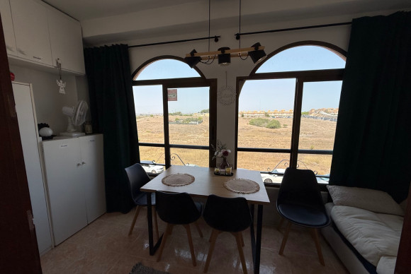 Herverkoop - Appartement  - Torrevieja - Torre La Mata