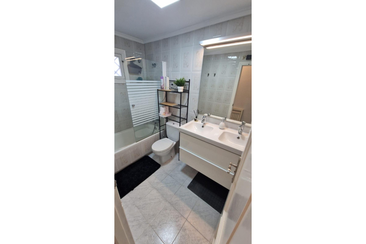 Herverkoop - Appartement  - Torrevieja - Torre La Mata