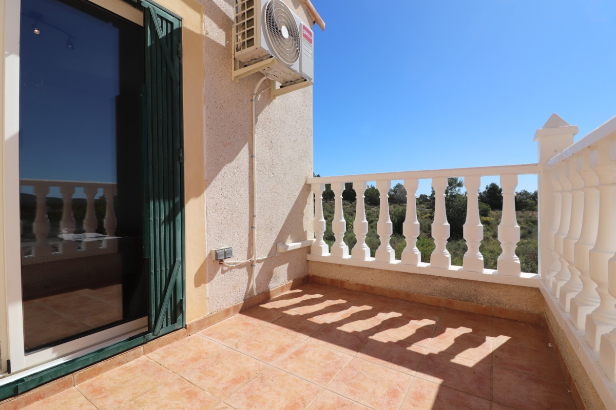 Herverkoop - Vrijstaande Villa - San Miguel de Salinas - Lake View Mansions