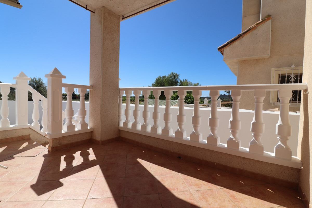 Herverkoop - Vrijstaande Villa - San Miguel de Salinas - Lake View Mansions