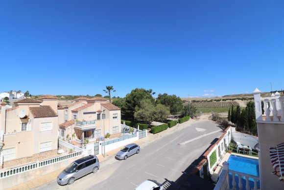 Herverkoop - Vrijstaande Villa - San Miguel de Salinas - Lake View Mansions