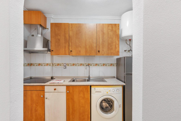 Herverkoop - Studio - Torrevieja - Centro - Muelle Pesquero
