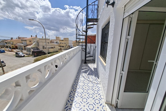 Herverkoop - Terraced house / Townhouse - San Fulgencio - La Marina