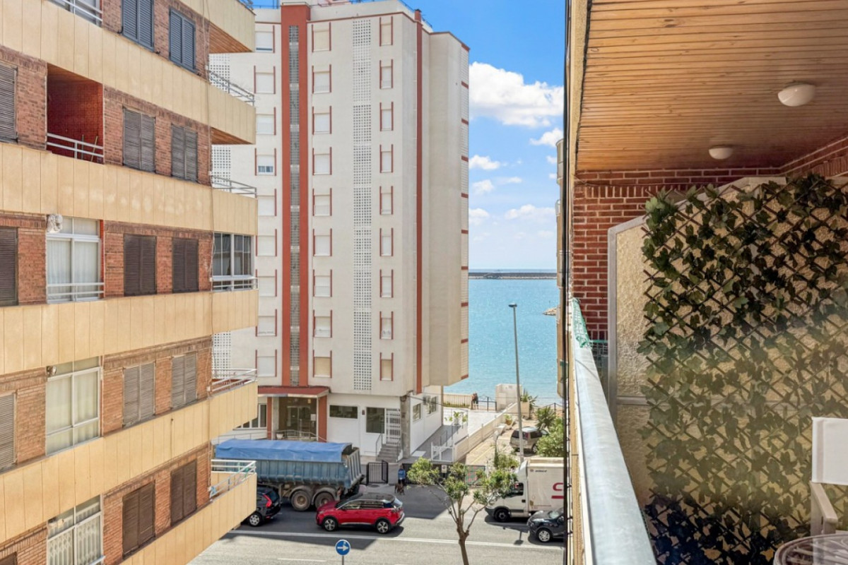 Herverkoop - Appartement  - Torrevieja - Playa Acequion