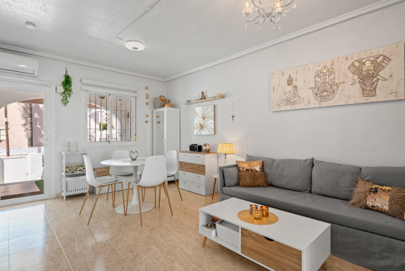 Herverkoop - Half Vrijstaande Woning - Benijofar - Monte Azul/ El Dorado