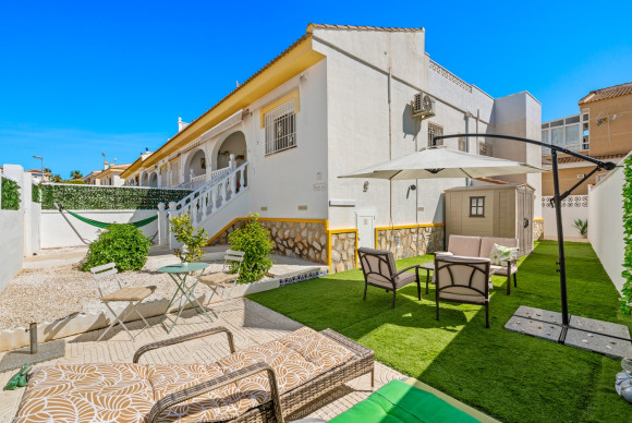 Herverkoop - Half Vrijstaande Woning - Benijofar - Monte Azul/ El Dorado