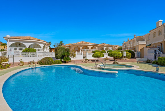 Herverkoop - Half Vrijstaande Woning - Benijofar - Monte Azul/ El Dorado