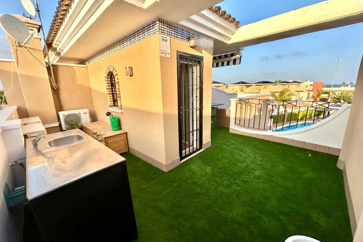 Resale - Townhouse - Pilar de la Horadada - playa de las Higuericas