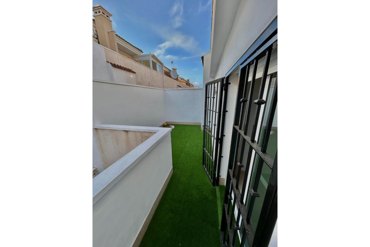 Resale - Townhouse - Pilar de la Horadada - playa de las Higuericas