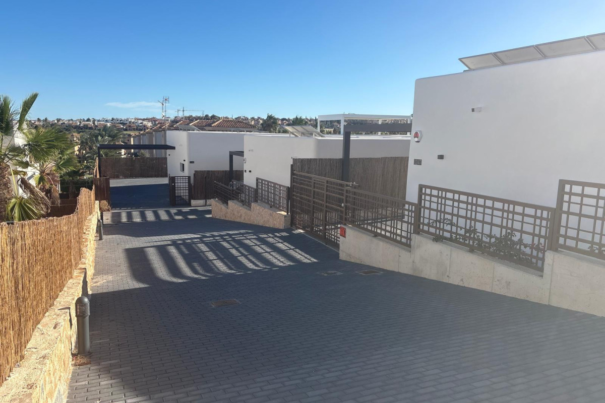 Herverkoop - Vrijstaande Villa - Algorfa - La Finca Golf Resort