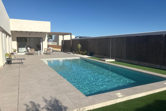 Herverkoop - Vrijstaande Villa - Algorfa - La Finca Golf Resort