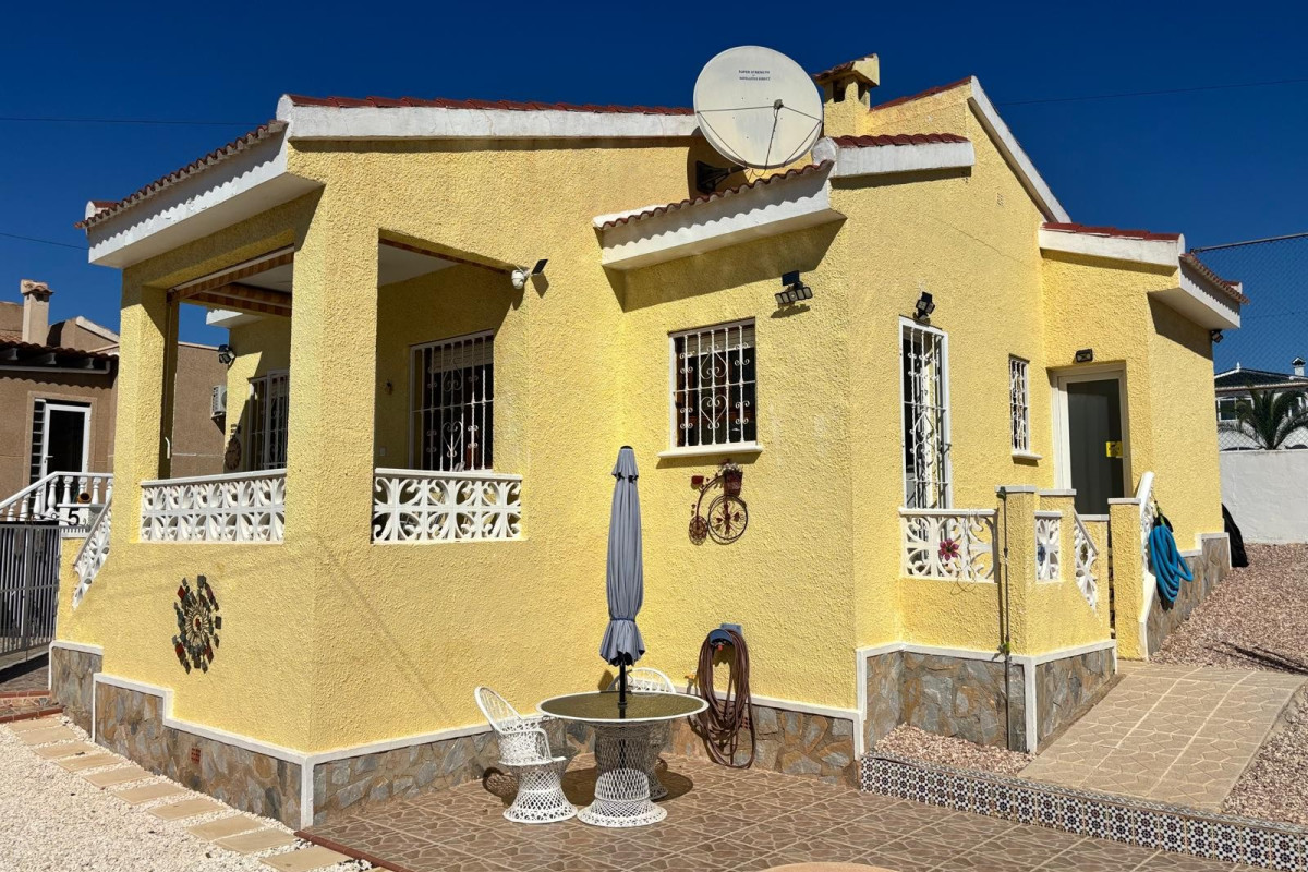 Herverkoop - Vrijstaande Villa - Ciudad Quesada - La Fiesta