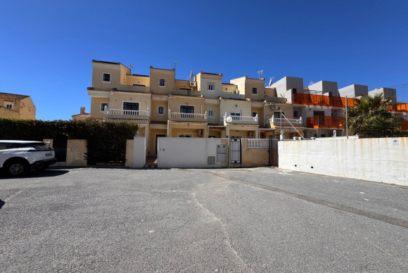 Resale - Townhouse - Orihuela Costa - Lomas de Don Juan