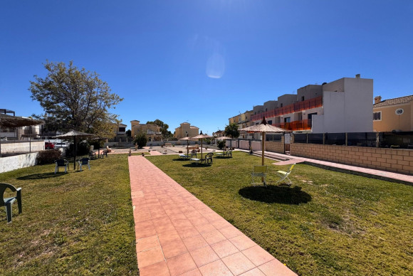 Resale - Townhouse - Orihuela Costa - Lomas de Don Juan