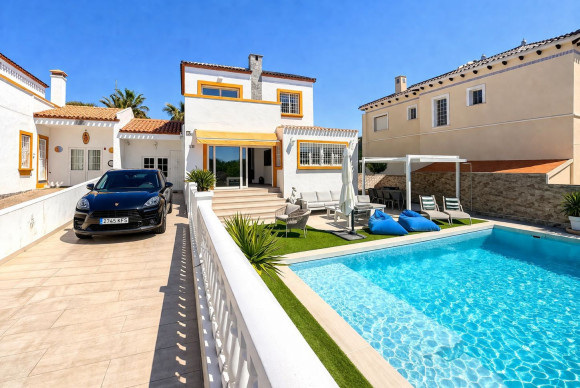 Herverkoop - Vrijstaande Villa - Orihuela Costa - Los Dolses