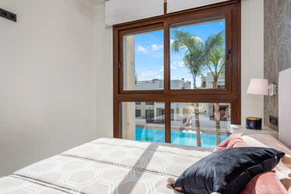 Obra nueva - Apartamento / piso - Torrevieja - torrevieja