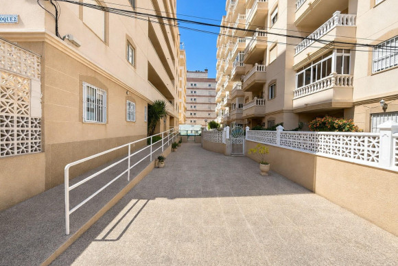 Herverkoop - Appartement  - Torrevieja - Nueva Torrevieja