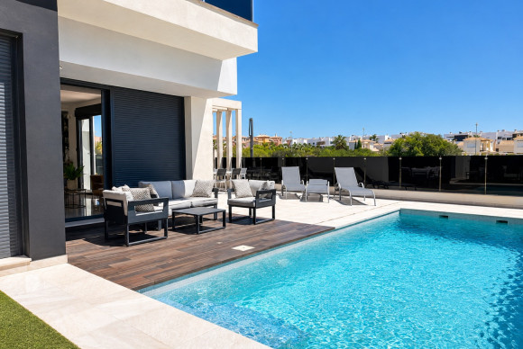 Revente - Villa - Orihuela Costa