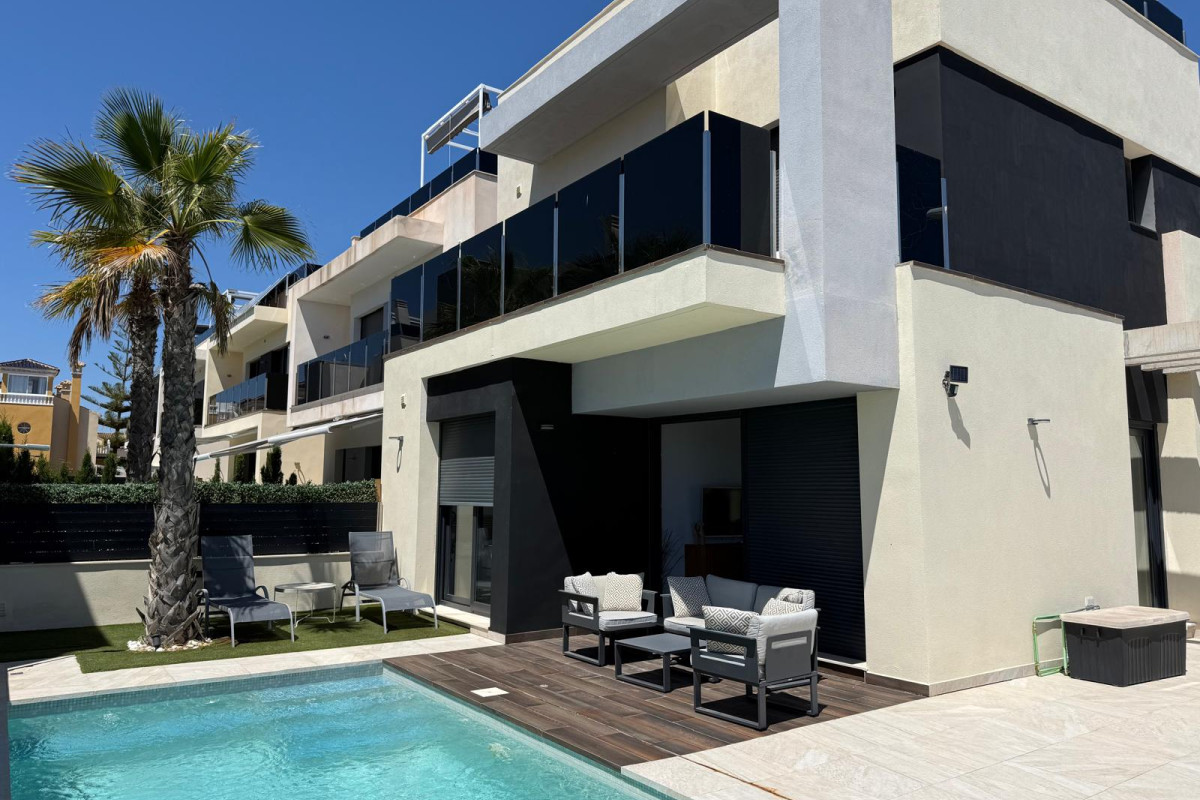 Revente - Villa - Orihuela Costa