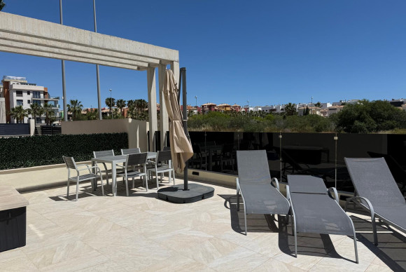 Revente - Villa - Orihuela Costa