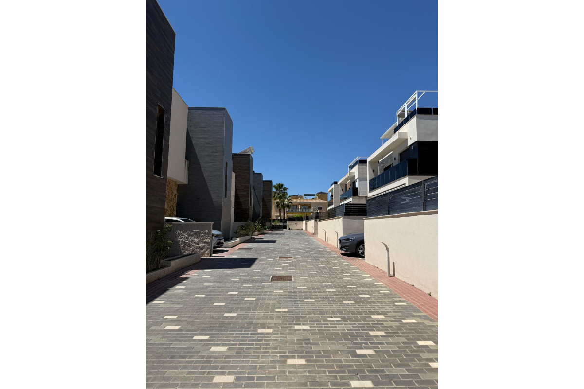 Revente - Villa - Orihuela Costa
