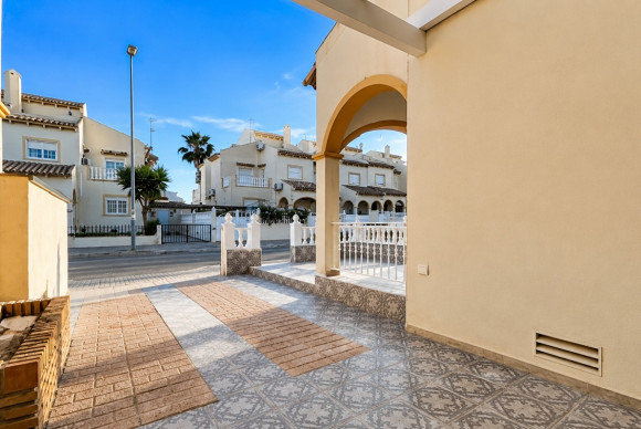 Resale - Townhouse - Orihuela Costa - Playa Flamenca