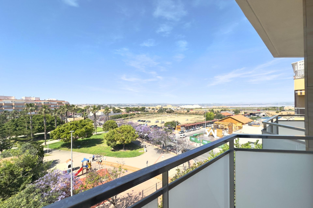 Herverkoop - Appartement  - Torrevieja - Acequion