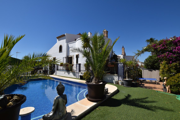 Herverkoop - Villa - Algorfa - La Finca Golf Resort
