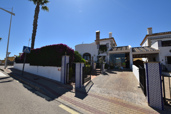 Herverkoop - Villa - Algorfa - La Finca Golf Resort