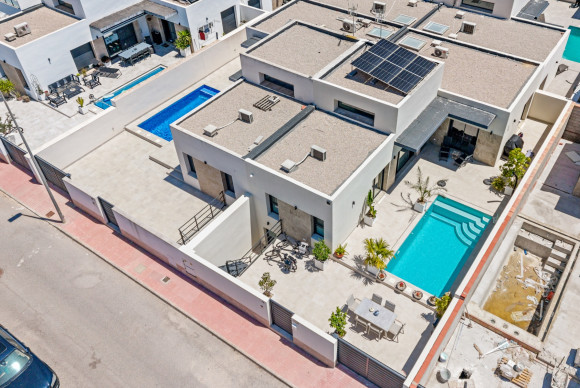 Herverkoop - 6. Detached villa - Daya Nueva - Costa Blanca South