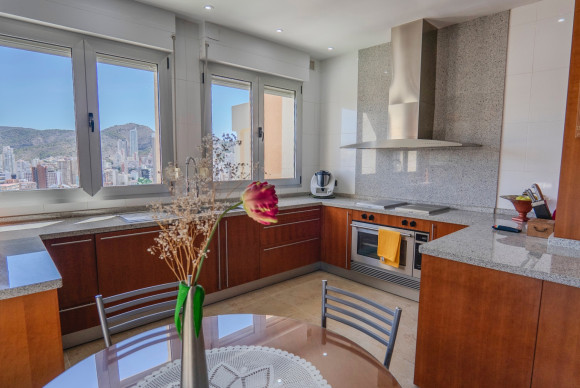 Herverkoop - Appartement  - Benidorm - Benidorm - City