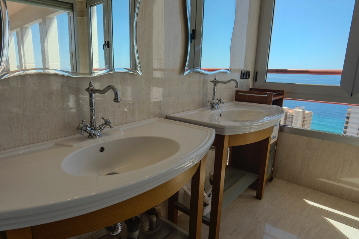 Herverkoop - Appartement  - Benidorm - Benidorm - City